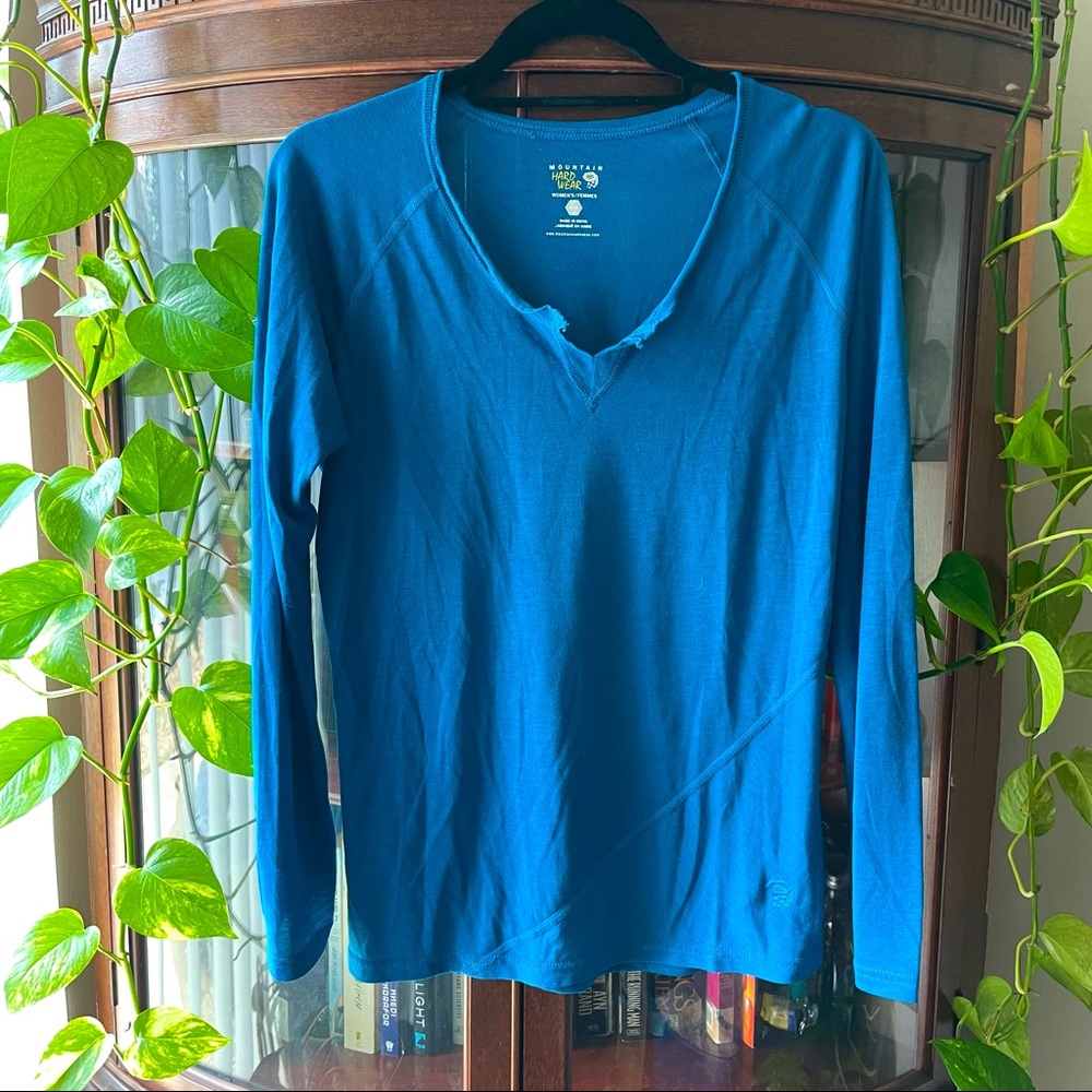 Mountain Hardwear long sleeve